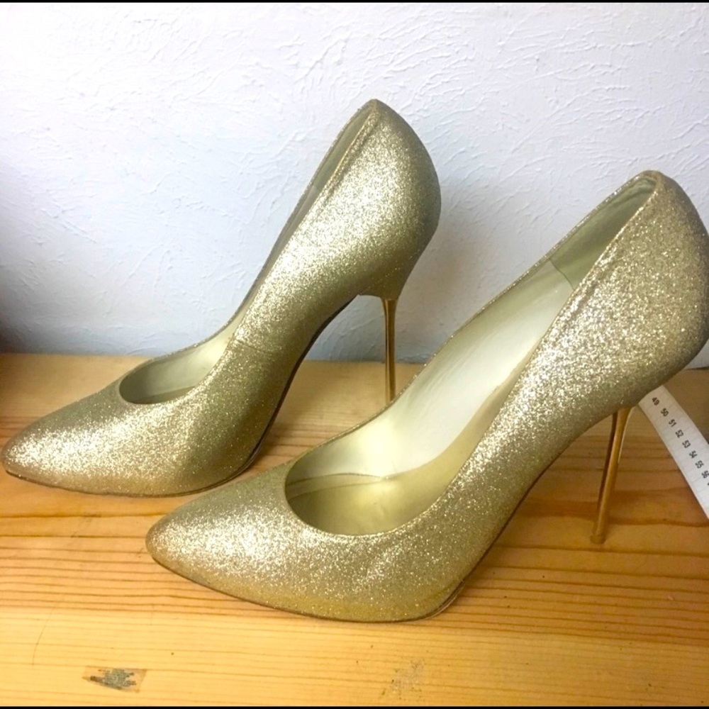 Stuart Weitzman Gold Sparkle Stiletto Heels